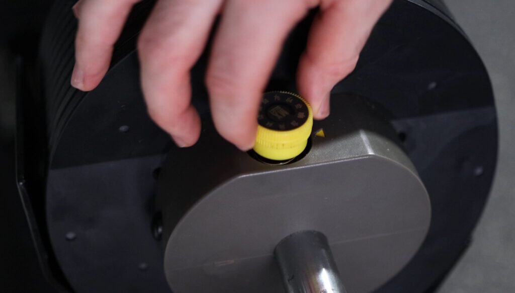 Adjusting the MX Select Adjustable Barbell