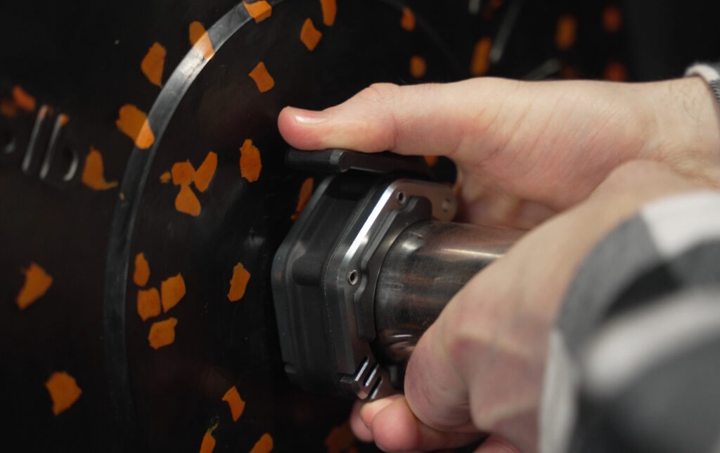 Ease of Use Test - Lock-Jaw Flex Barbell Collar - Opening and Closing