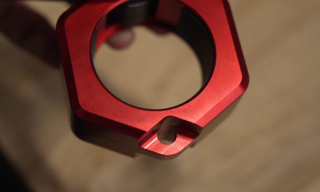 Lock-Jaw Machine Barbell Collar - Removing Clip