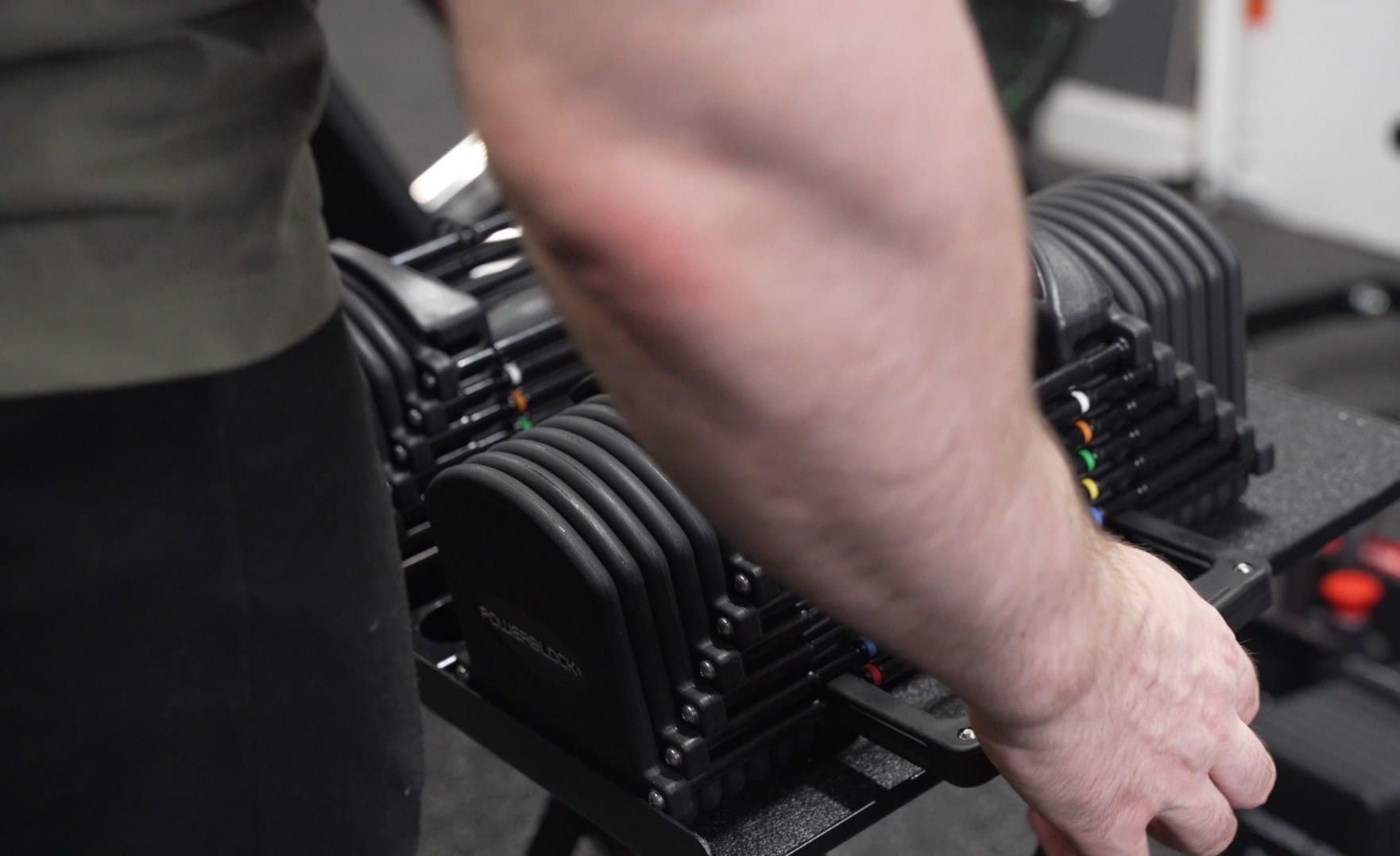Adjusting the PowerBlock Pro 32 Dumbbells Using the Selector Pin